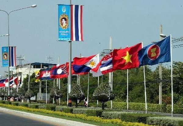 报安堂出席中医药大会